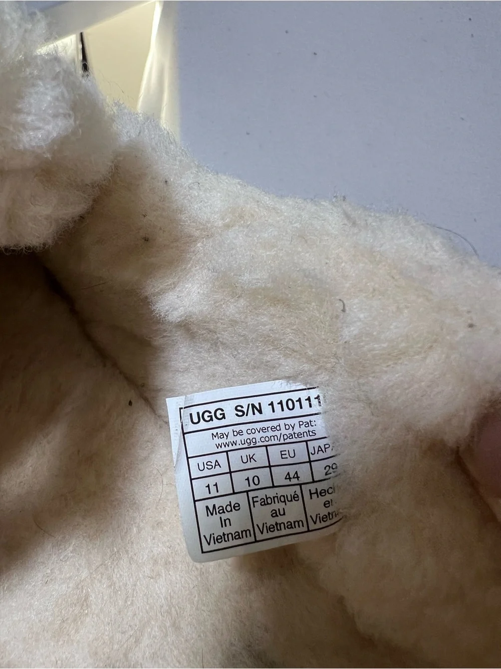 UGG classic slip